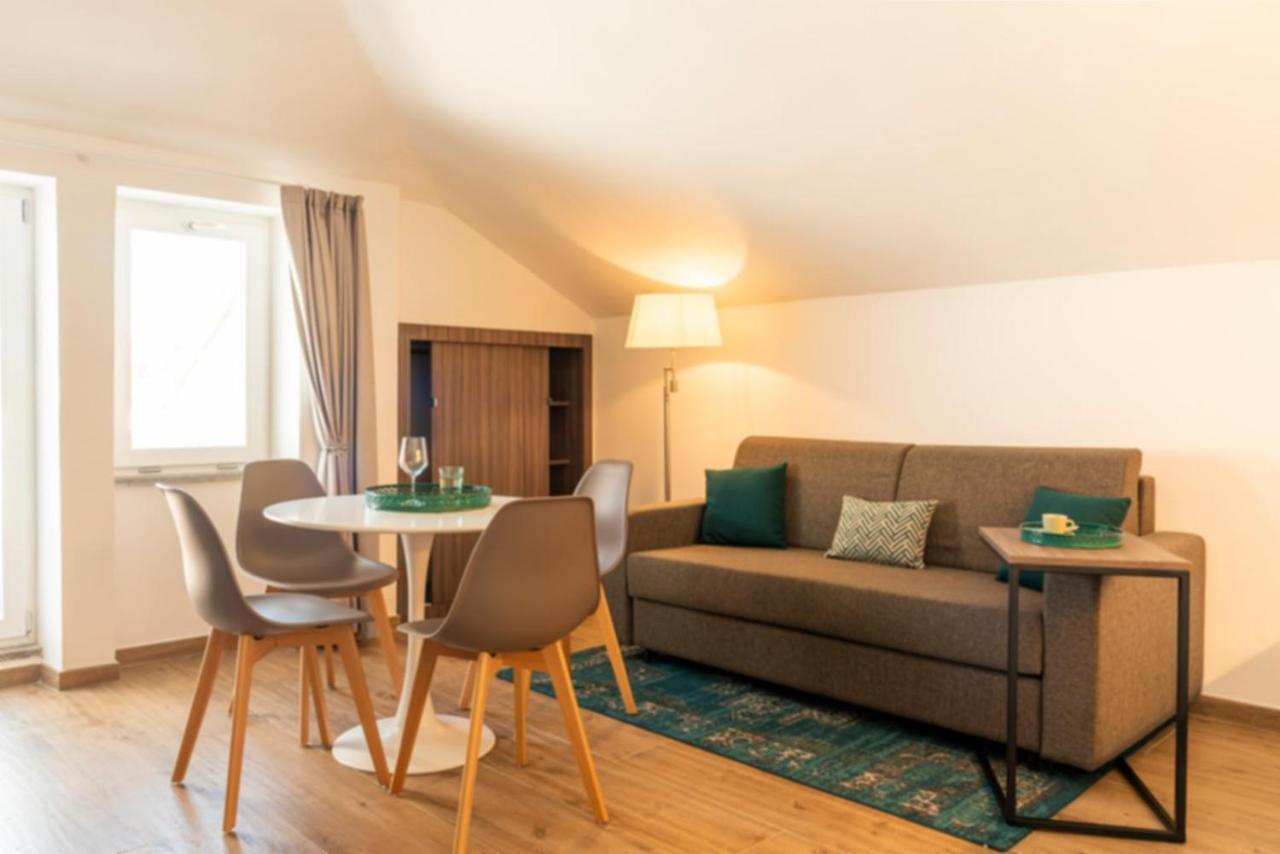 Aurelia Antica Suites & Apartments ローマ エクステリア 写真