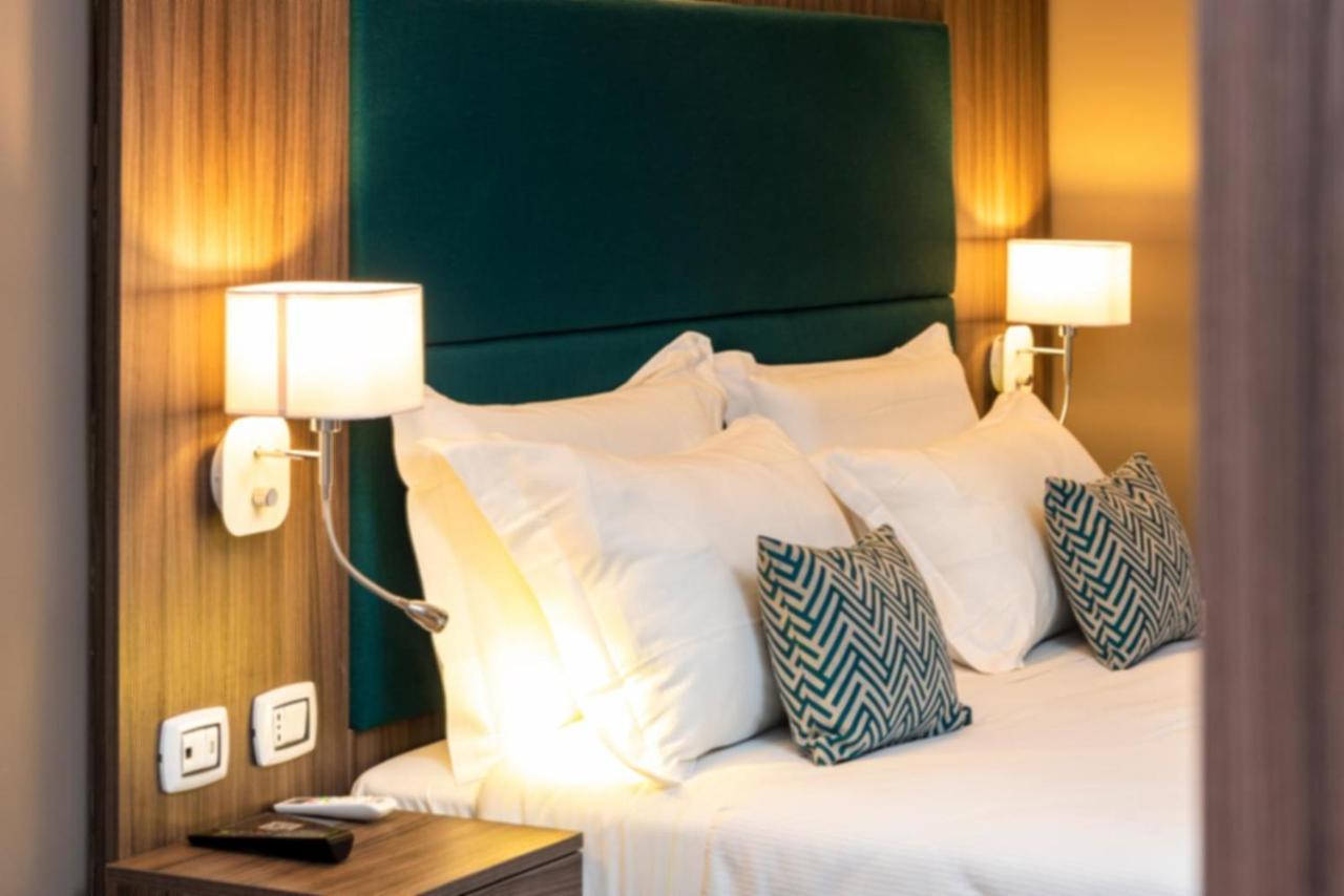 Aurelia Antica Suites & Apartments ローマ エクステリア 写真