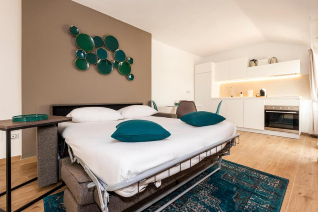 Aurelia Antica Suites & Apartments ローマ エクステリア 写真